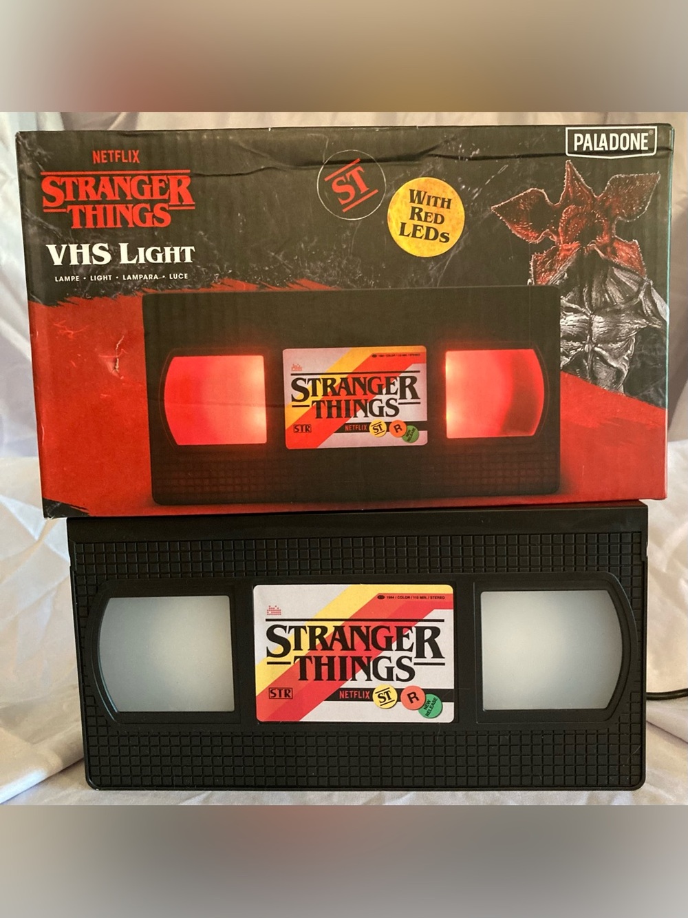 Stranger Things VHS Light with Red LEDs - Picture 2 of 7
